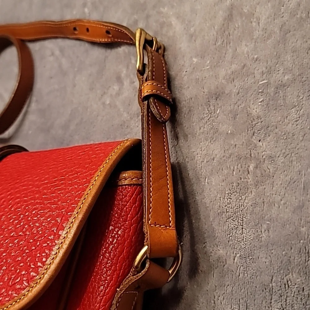 0463. EUC ~ Dooney and Bourke ~ Red Leather Equestrian Over Under Shoulder Bag ~ - Picture 3 of 14